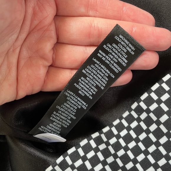 WHBM Patterned Peplum Top - Picture 4 of 5